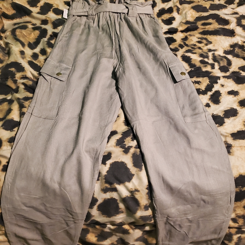 Green Cargo Pants 🔥🔥🔥